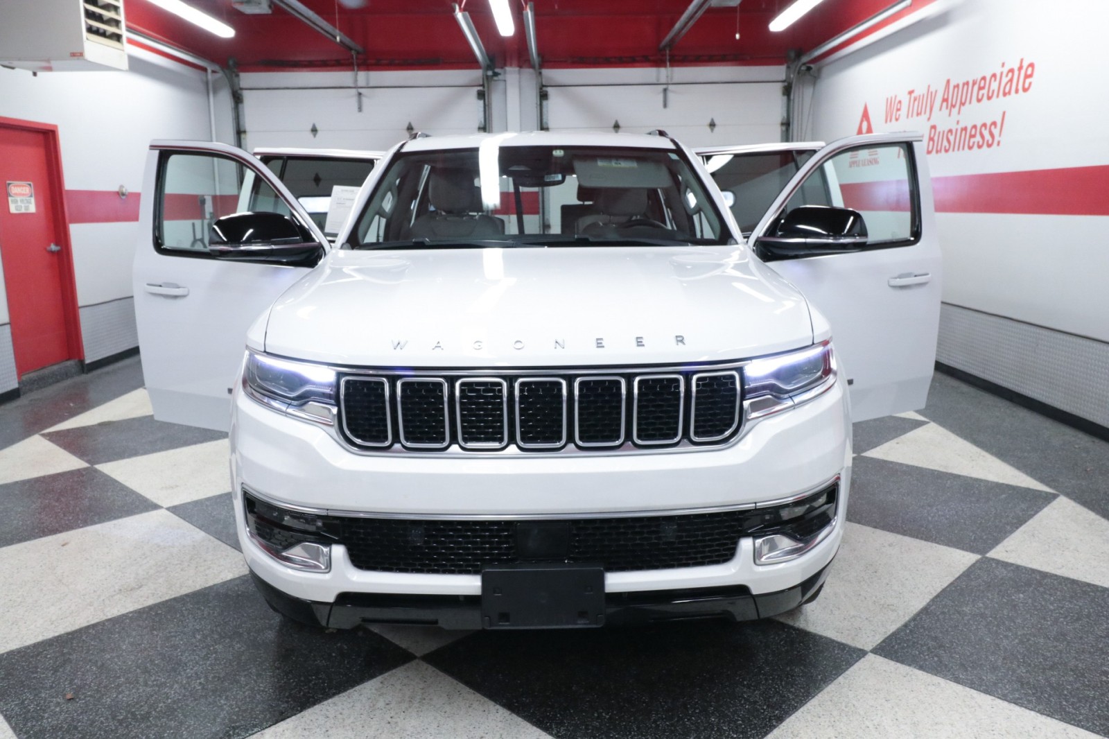 Used Car 2023 Jeep Wagoneer  Base For Sale Under $50,000 In Austin, Texas