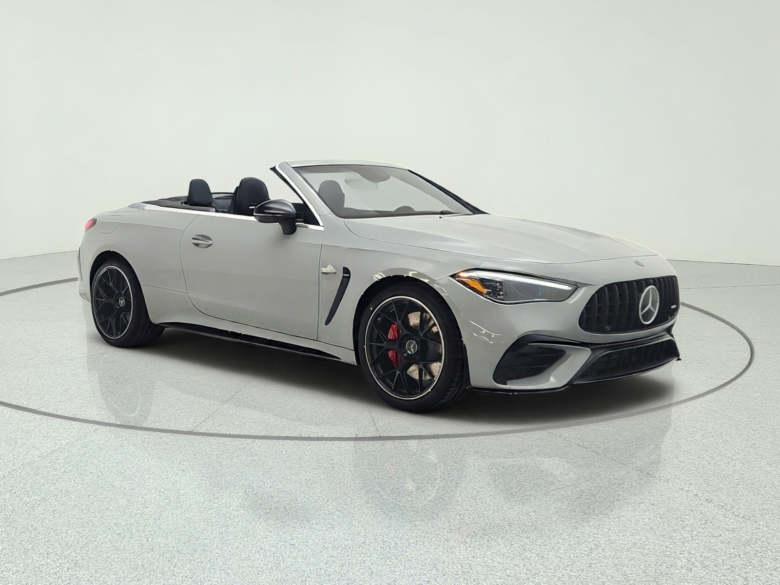 New 2027 MANUFAKTUR Alpine Grey Metallic Mercedes-Benz AMG® CLE 53 4MATIC+ Cabriolet image 3