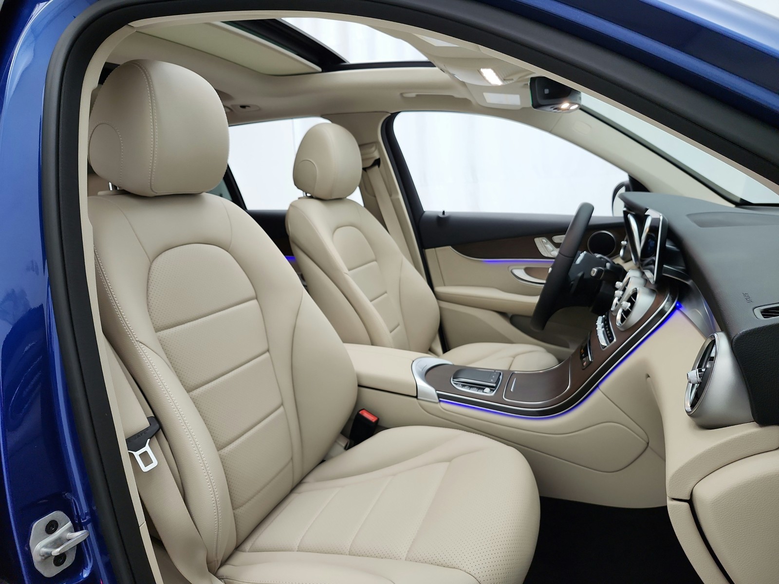 Used 2022 Starling Blue Metallic Mercedes-Benz GLC 300 SUV image 20