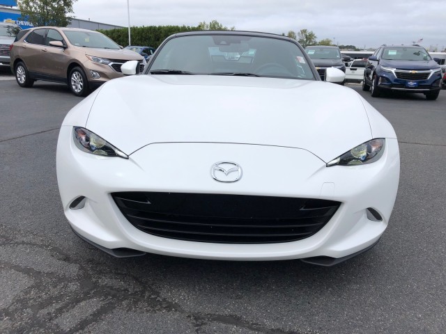 2023 Mazda MX-5 Miata Grand Touring 3