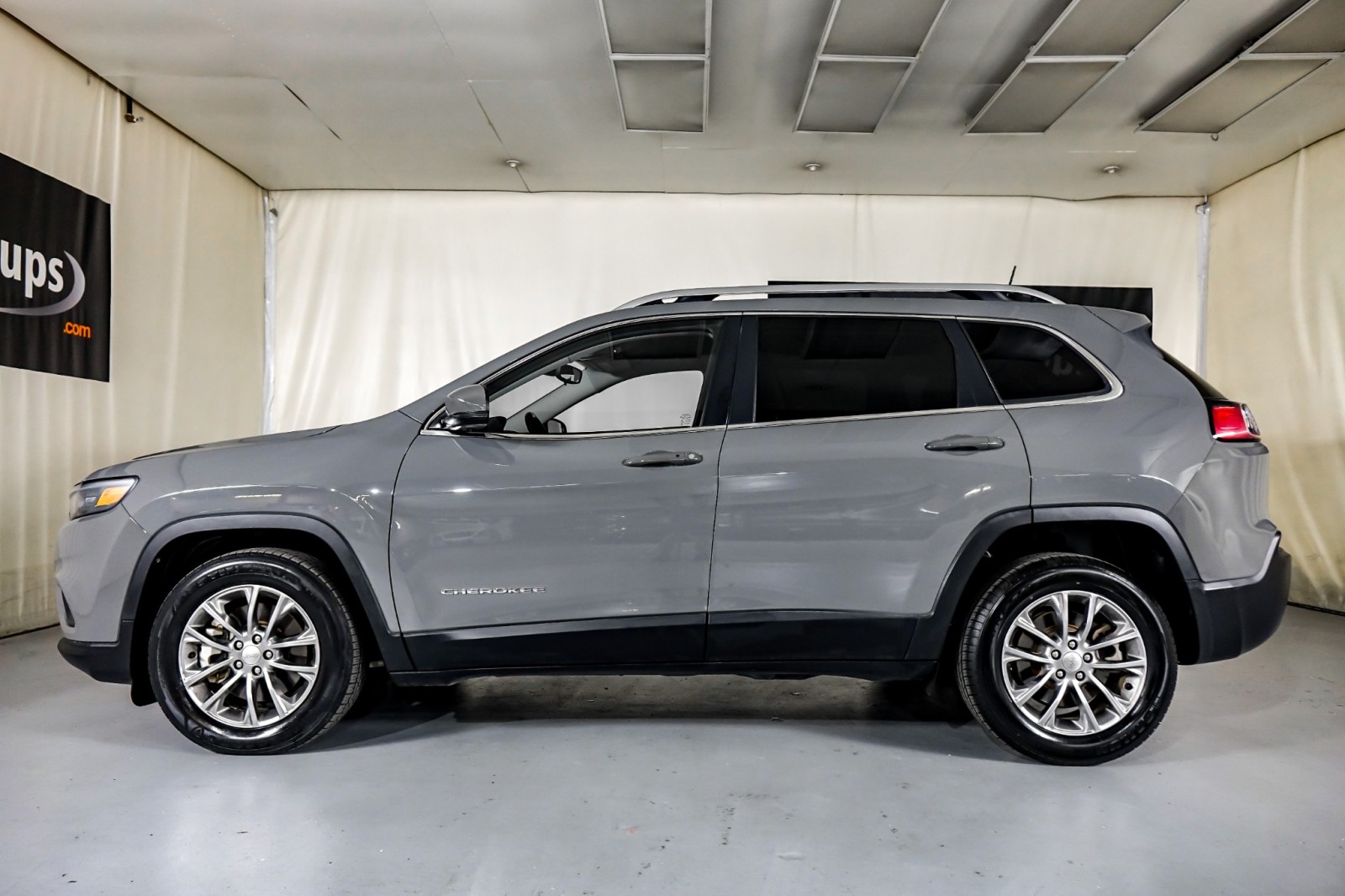 2021 Jeep Cherokee Latitude Lux 11