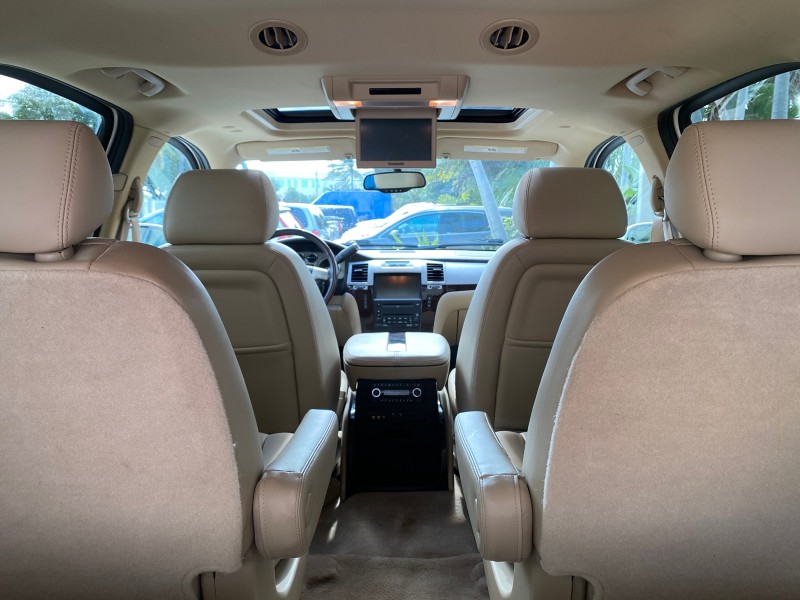 2010 Cadillac Escalade SUNROOF NAV Premium LOW MILES 66,933 in ,