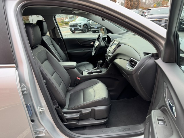 2021 Chevrolet Equinox LT with Leather 16