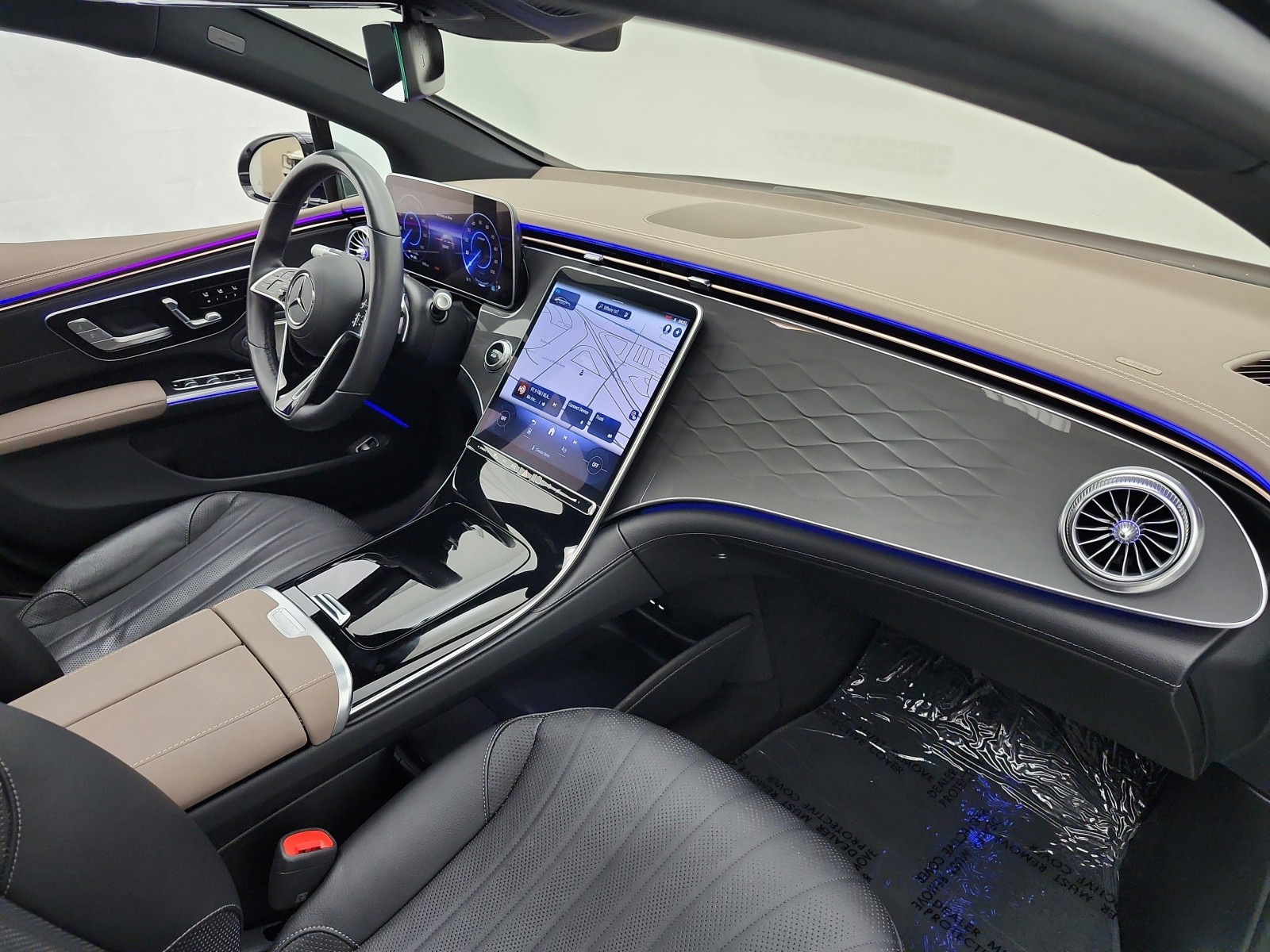 Used 2023 Obsidian Black Metallic Mercedes-Benz EQS 450 4MATIC® Sedan image 32