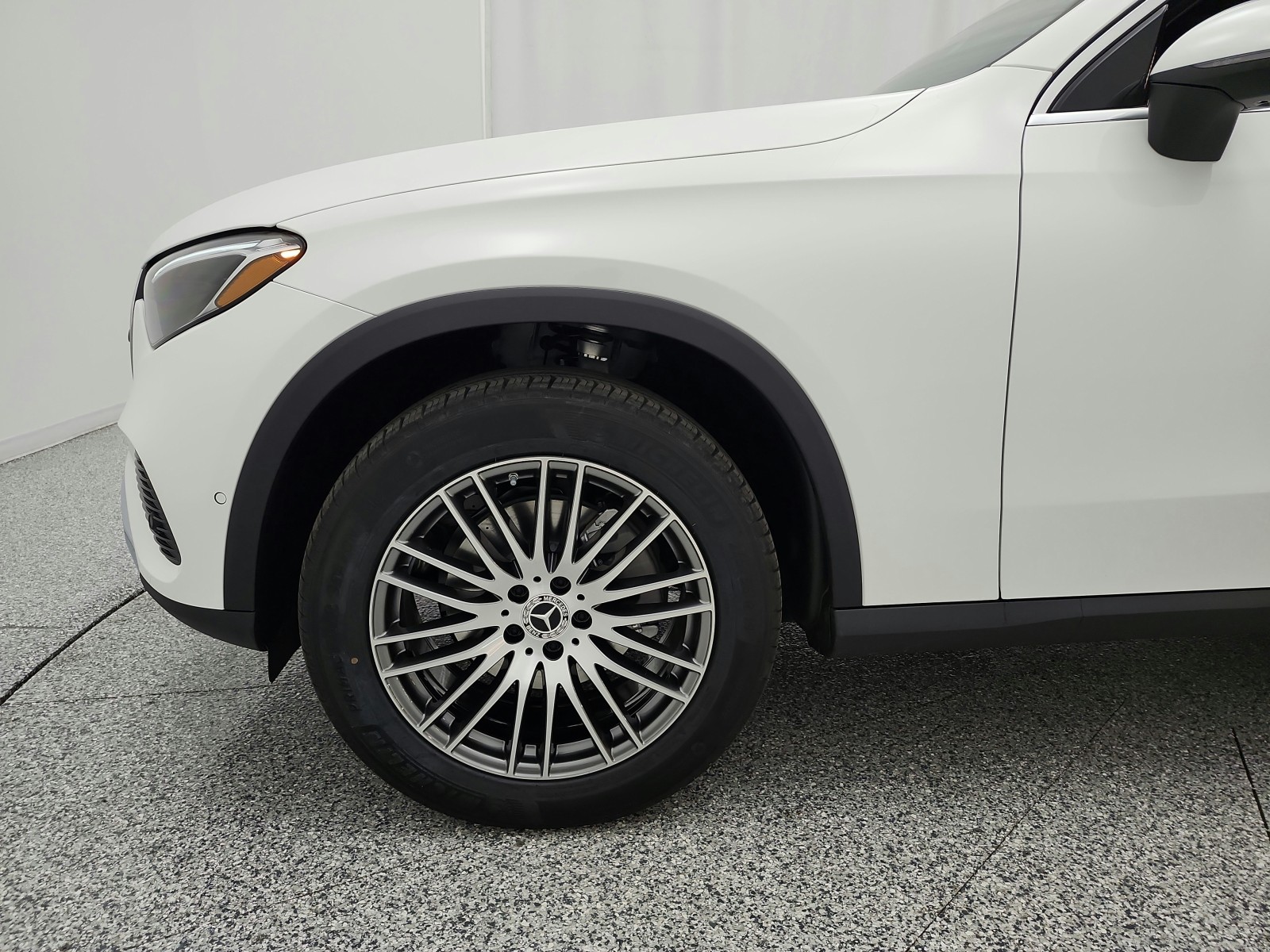 New 2027 Polar White Mercedes-Benz GLC 300 SUV image 13