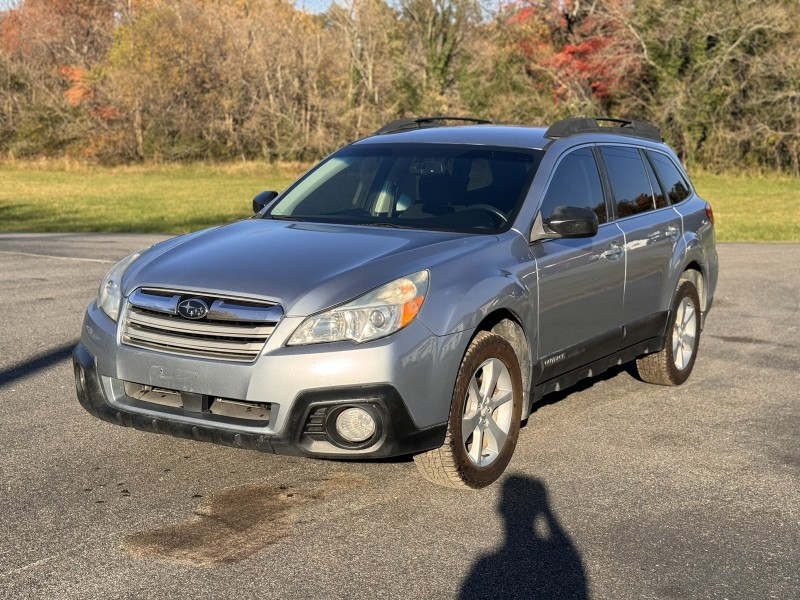 2014 Subaru Outback 2.5i   AWD in , 