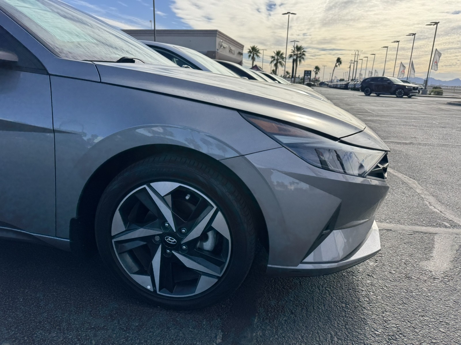 View vehicle photo 4