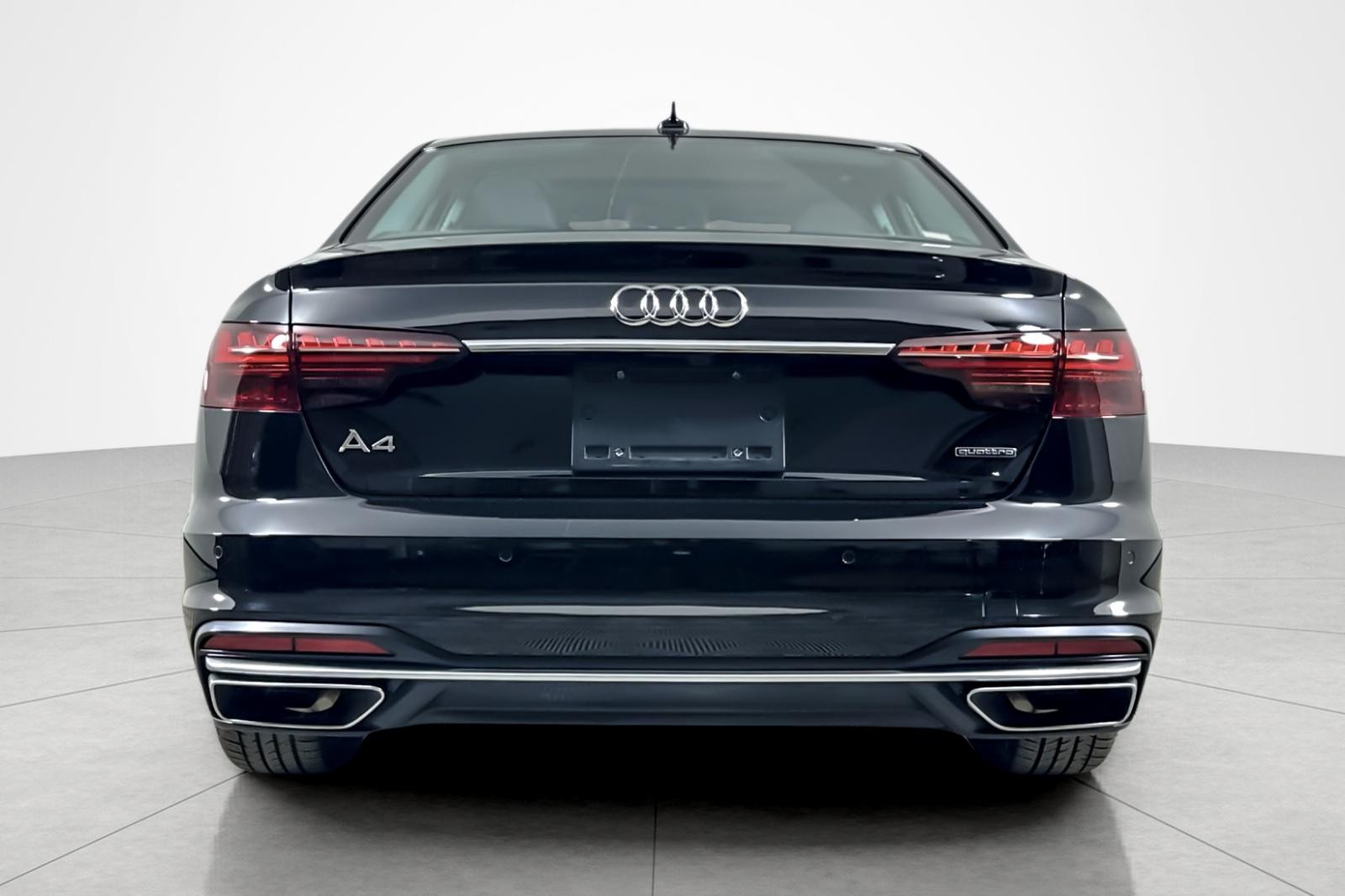 Used 2023 Brilliant Black Audi Premium 40 TFSI quattro image 4