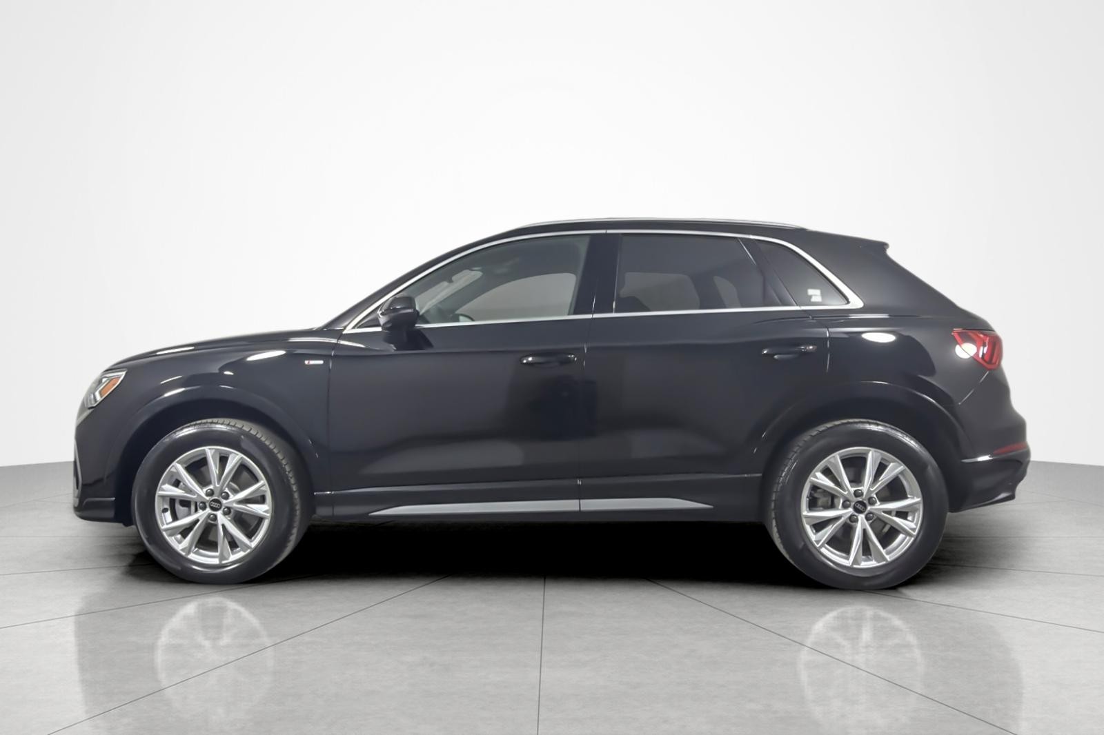 Used 2023 Mythos Black Metallic Audi S line Premium Plus 45 TFSI quattro image 2