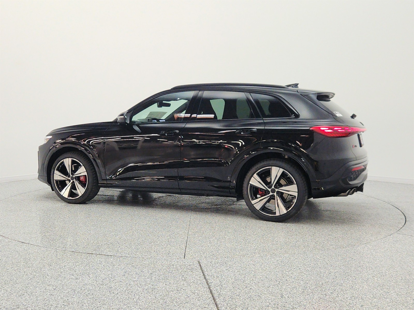 New 2026 Mythos Black Metallic Audi Premium Plus 3.0 TFSI quattro image 8