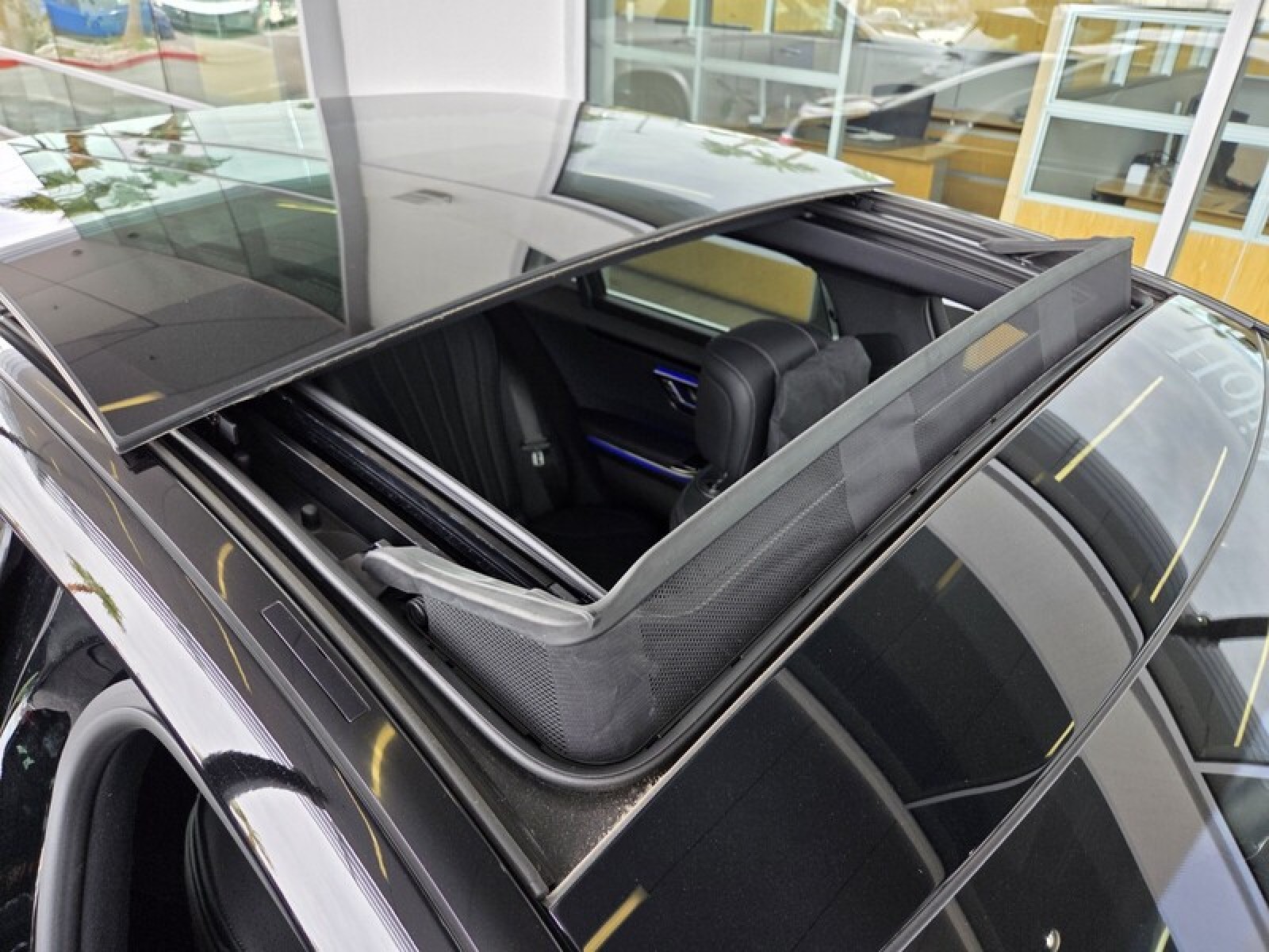 New 2025 Black Mercedes-Benz S 500 4MATIC® Sedan image 18