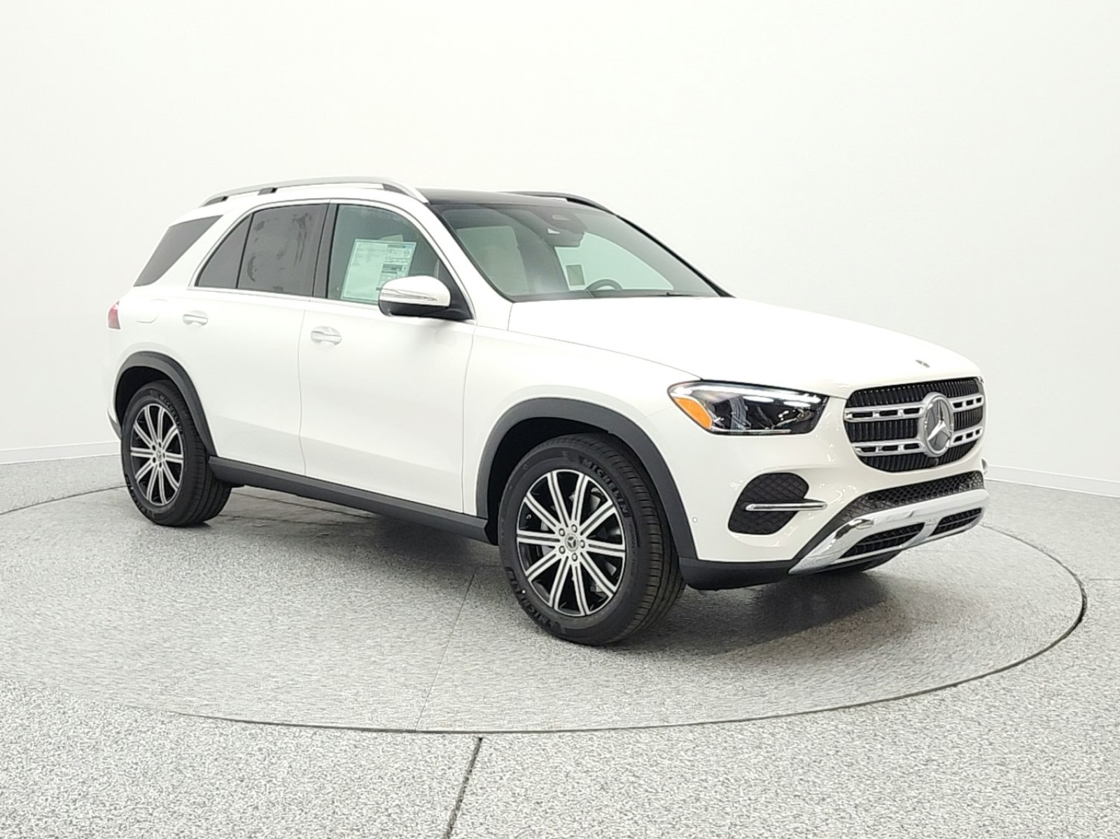 New 2026 Polar White Mercedes-Benz GLE 350 image 3