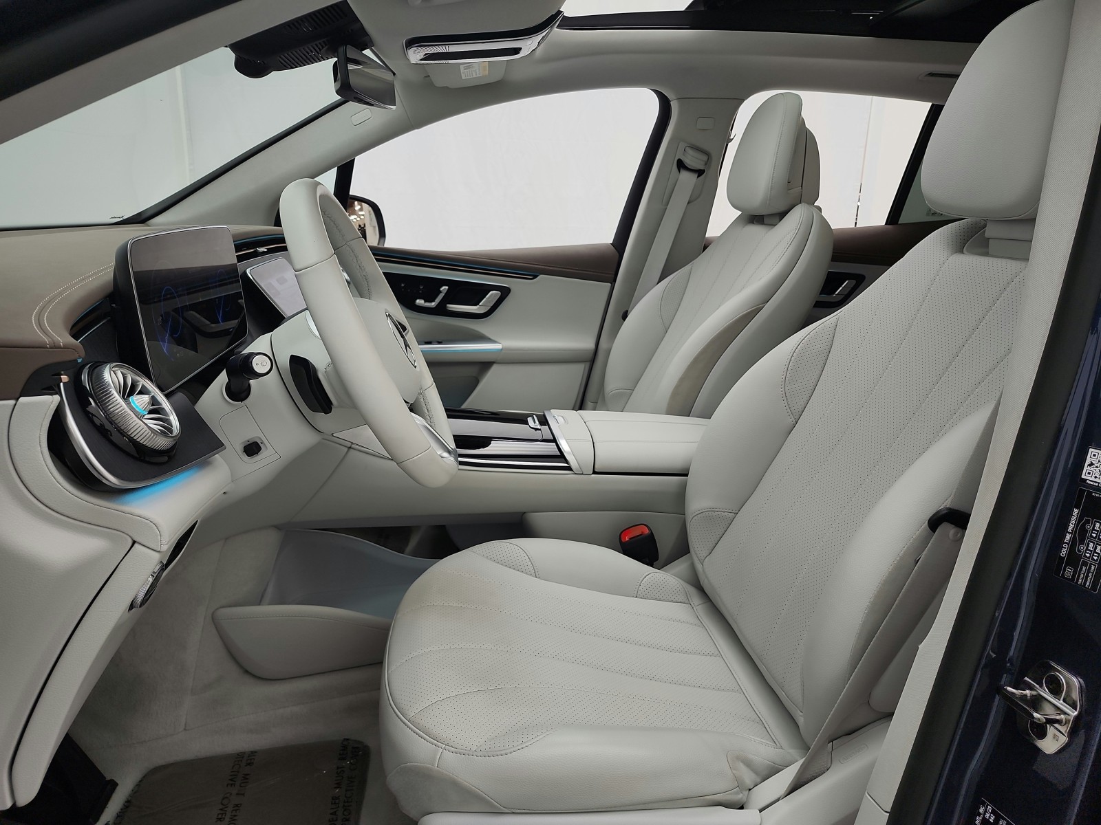 Used 2023 Twilight Blue Metallic Mercedes-Benz EQE 350 4MATIC® SUV image 13