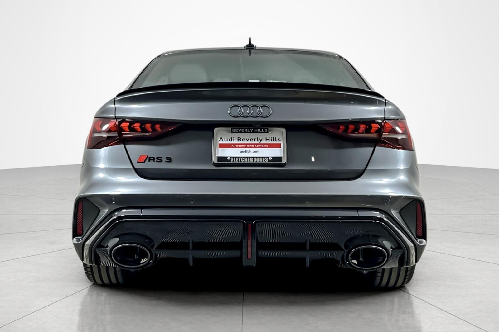 New 2026 Daytona Gray Pearl Effect Audi quattro image 5