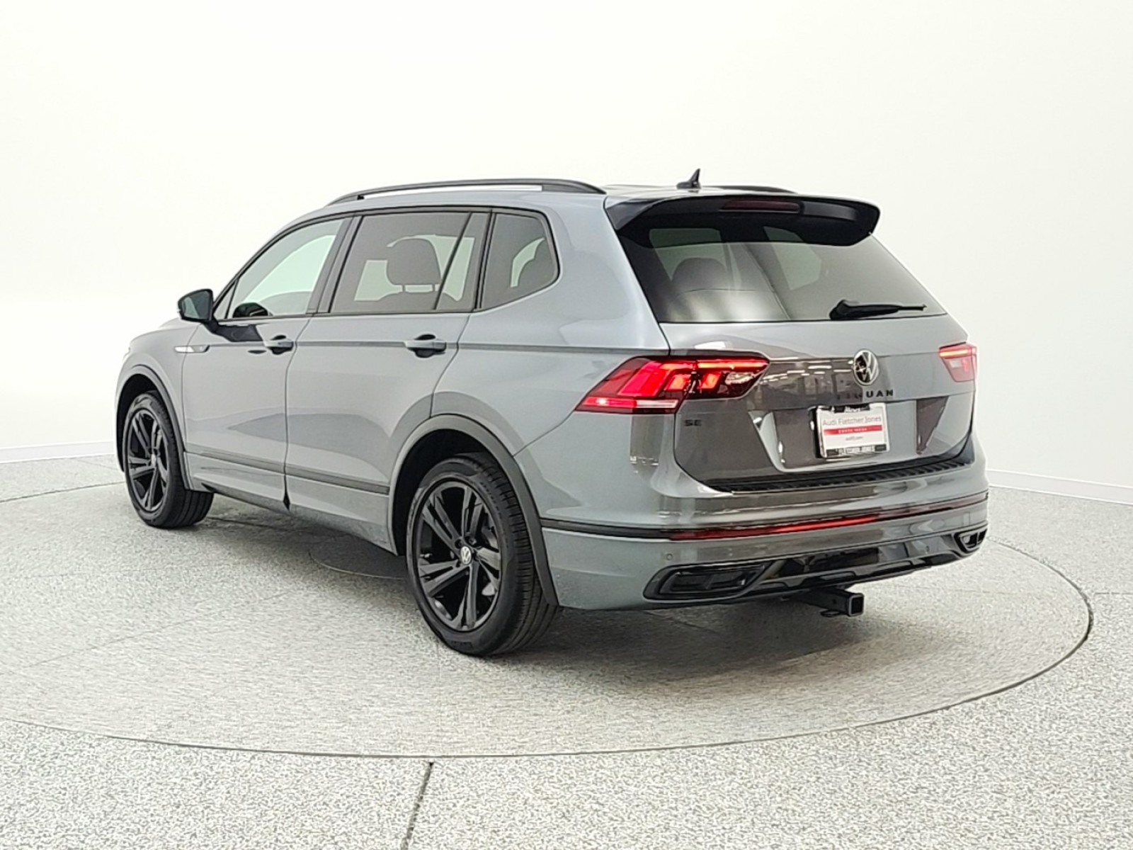 Used 2024 Platinum Gray Metallic Volkswagen 2.0T SE R-Line Black FWD image 7