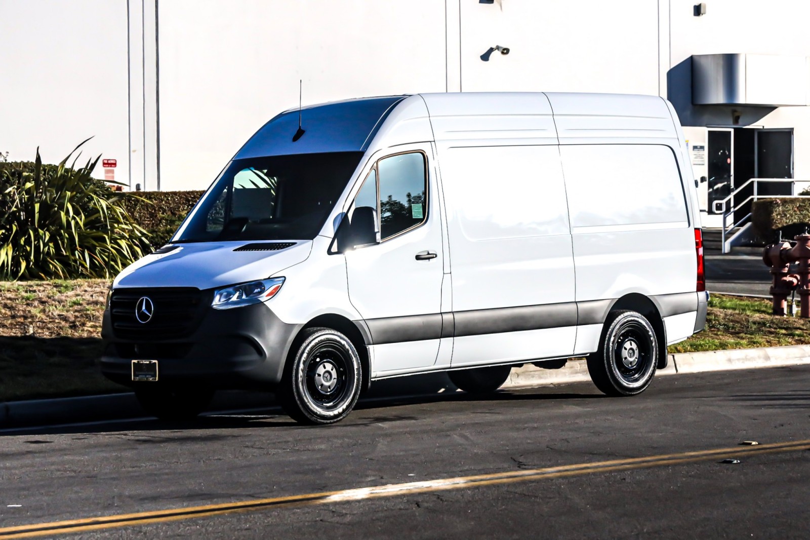 2025 Mercedes-Benz Sprinter Cargo Van Base's photo