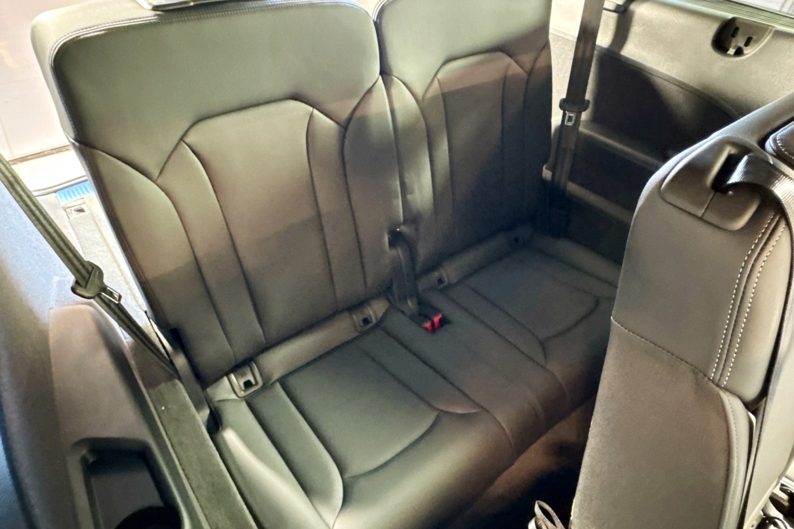 New 2026 Glacier White Metallic Audi Premium 45 quattro image 30