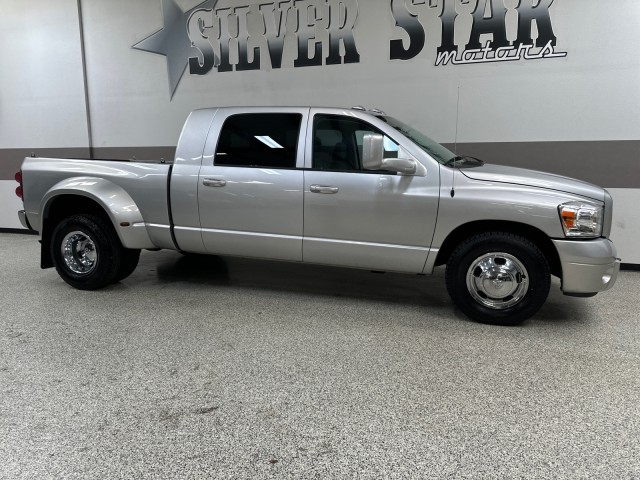 2007 Dodge Ram 3500 SLT DRW RWD Mega Cab 5.9L-Cummins in , 