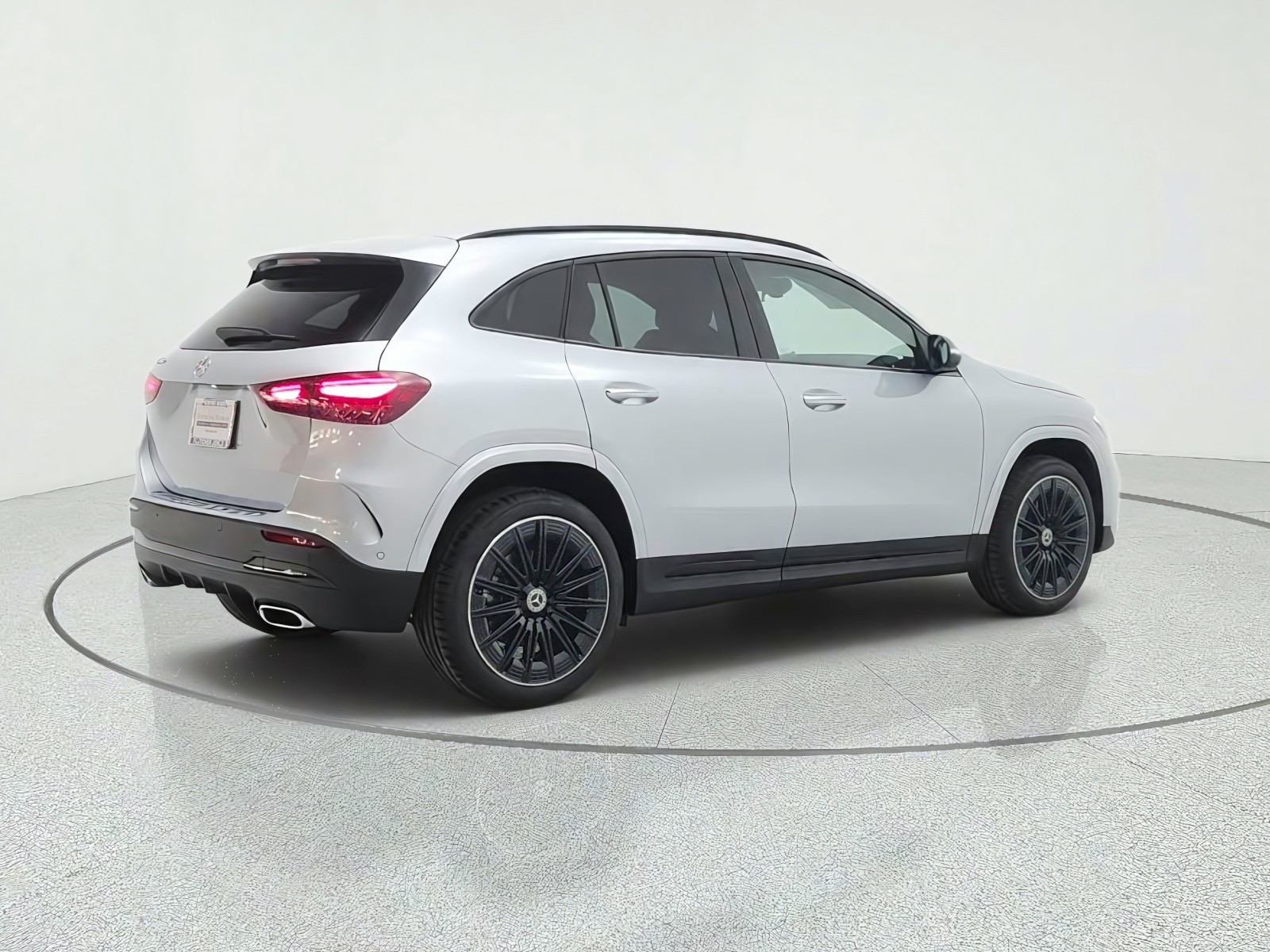 New 2026 Cirrus Silver Metallic Mercedes-Benz GLA 250 SUV image 5