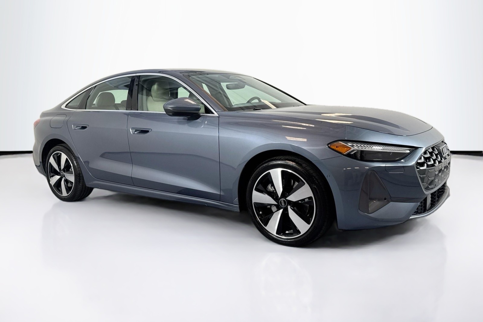 Used 2025 HORIZON BLUE Audi Prestige image 3