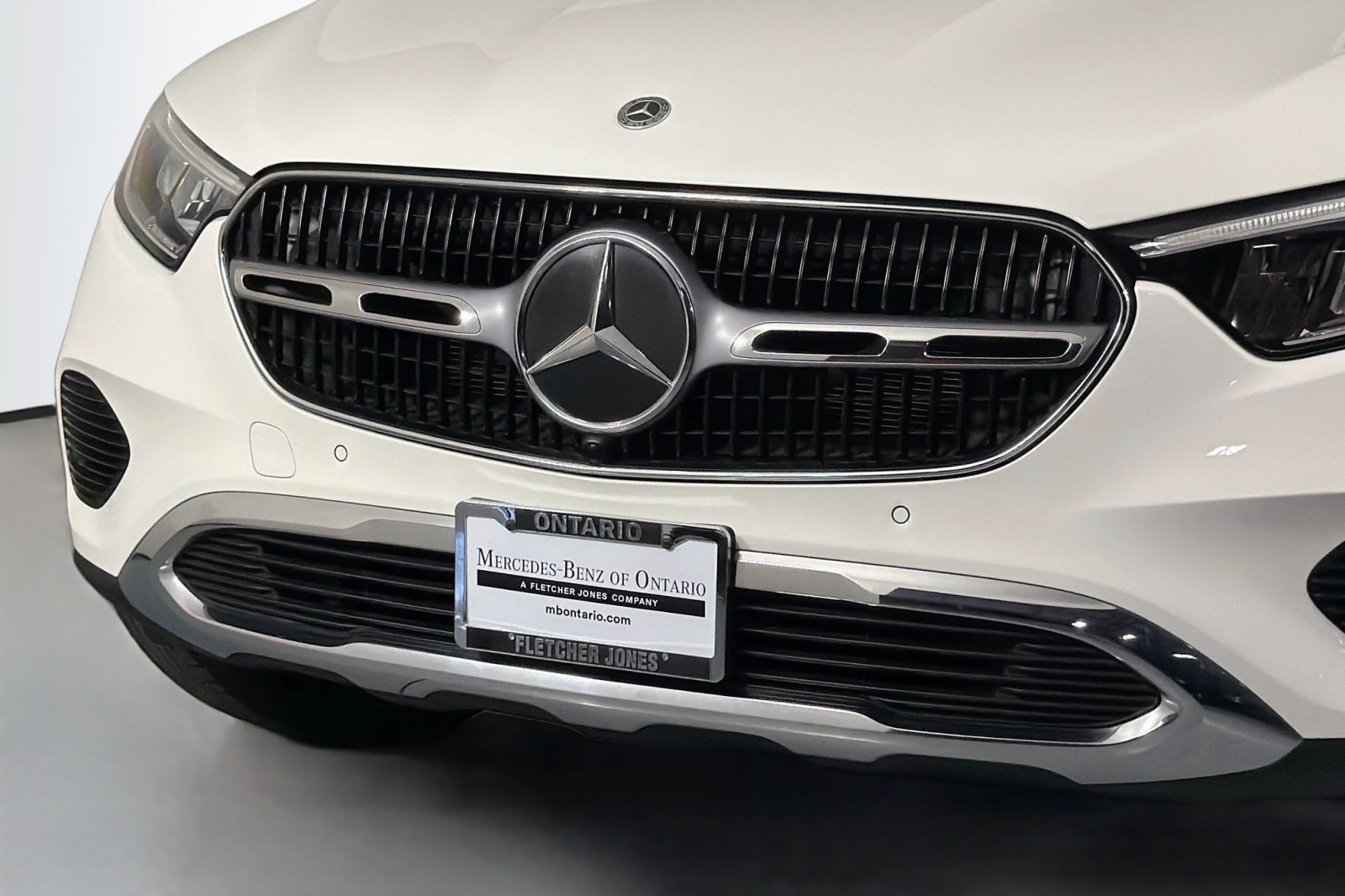 Certified Used 2025 Polar White Mercedes-Benz 350e image 14