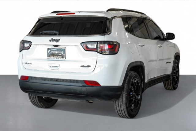 2022 Jeep Compass Latitude Lux 8