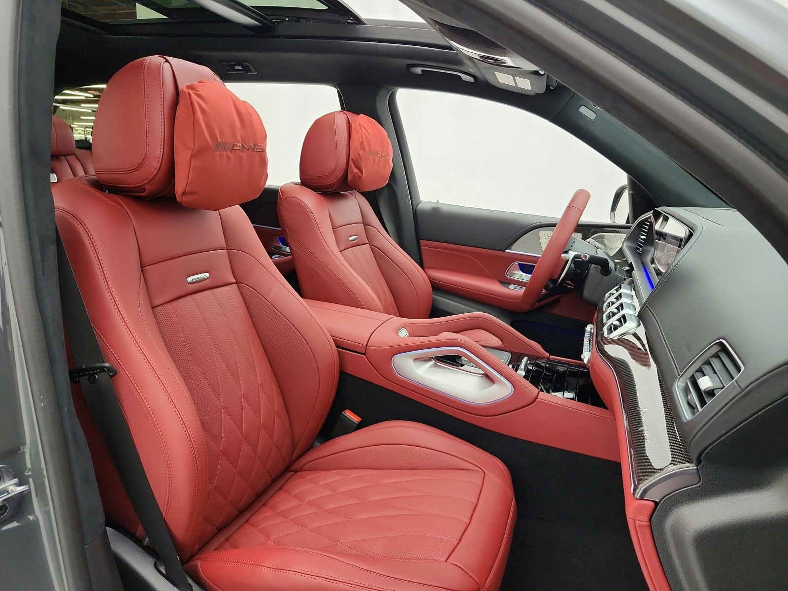 New 2026 MANUFAKTUR Signature Silicon Grey Mercedes-Benz AMG® GLS 63 4MATIC+ SUV image 15