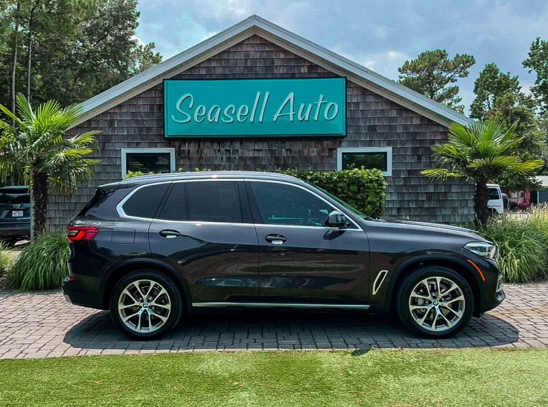 Gray (Dark Graphite Metallic) 2020 BMW X5 SUV / Crossover All-Wheel Drive Automatic