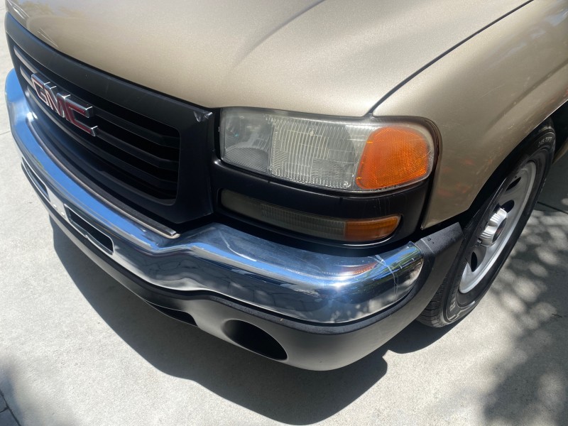 2005 GMC Sierra 1500 LOW MILES 83837 AC NO ACCIDENTS in ,