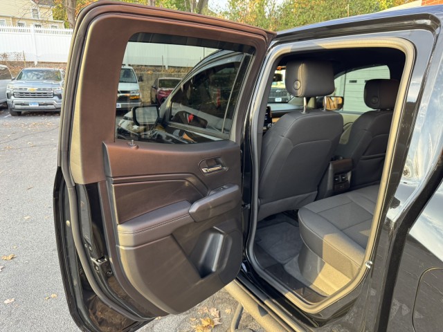 2023 Chevrolet Colorado 4WD LT 26