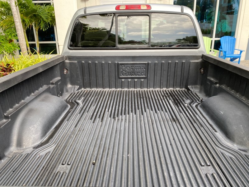 2002 Toyota Tundra SR5 LOW MILES 94,632 1 OWNER in , 