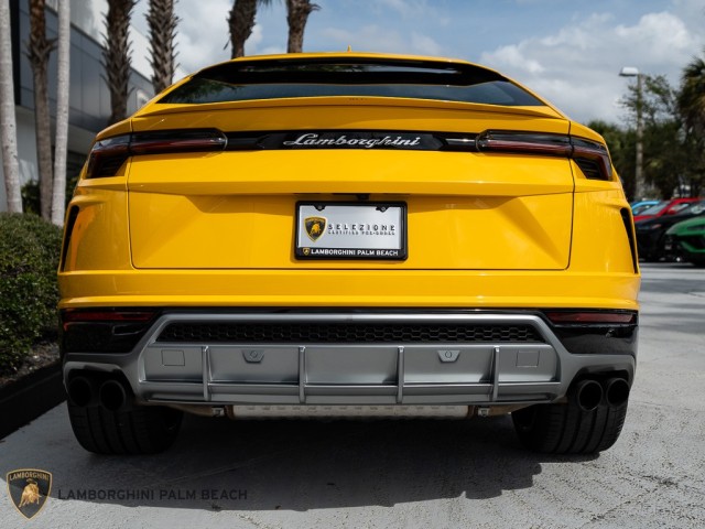 2021 Lamborghini Urus  in , 