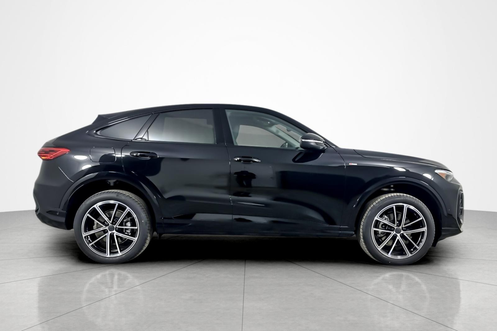 New 2026 Mythos Black Metallic Audi Premium Plus 2.0 TFSI quattro image 7