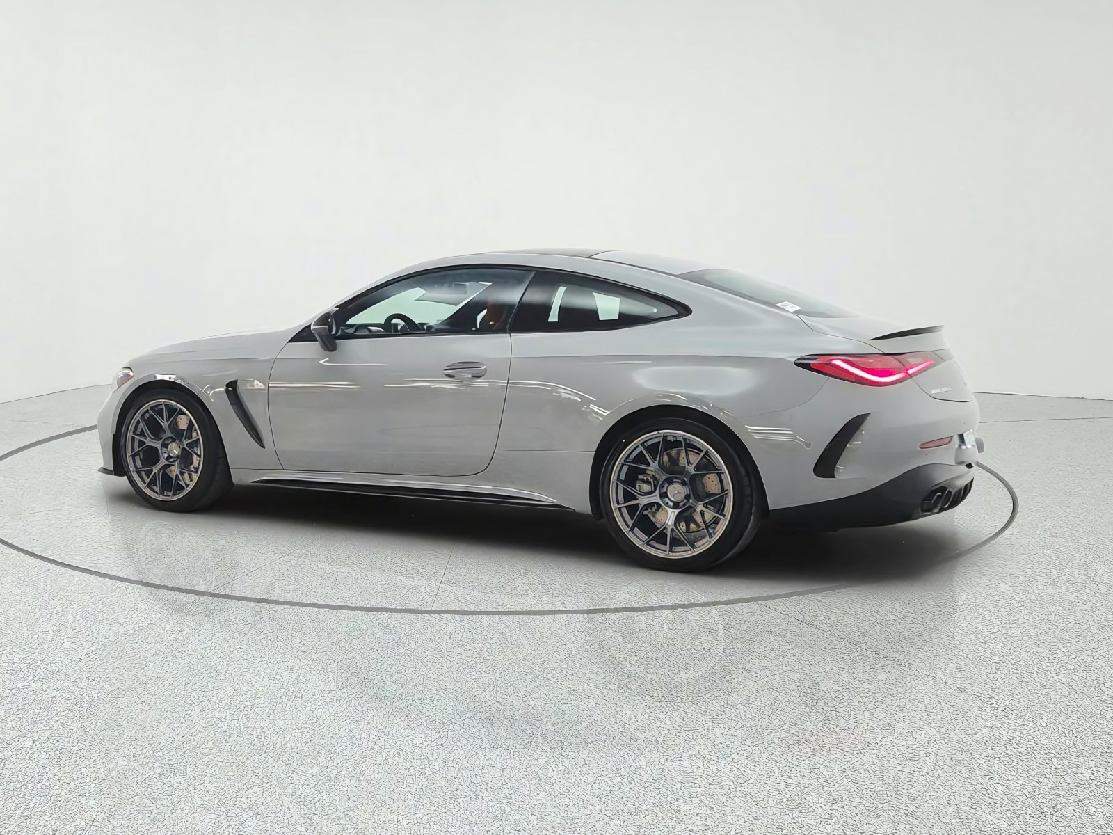 New 2027 MANUFAKTUR Alpine Grey Metallic Mercedes-Benz AMG® CLE 53 4MATIC+ Coupe image 7