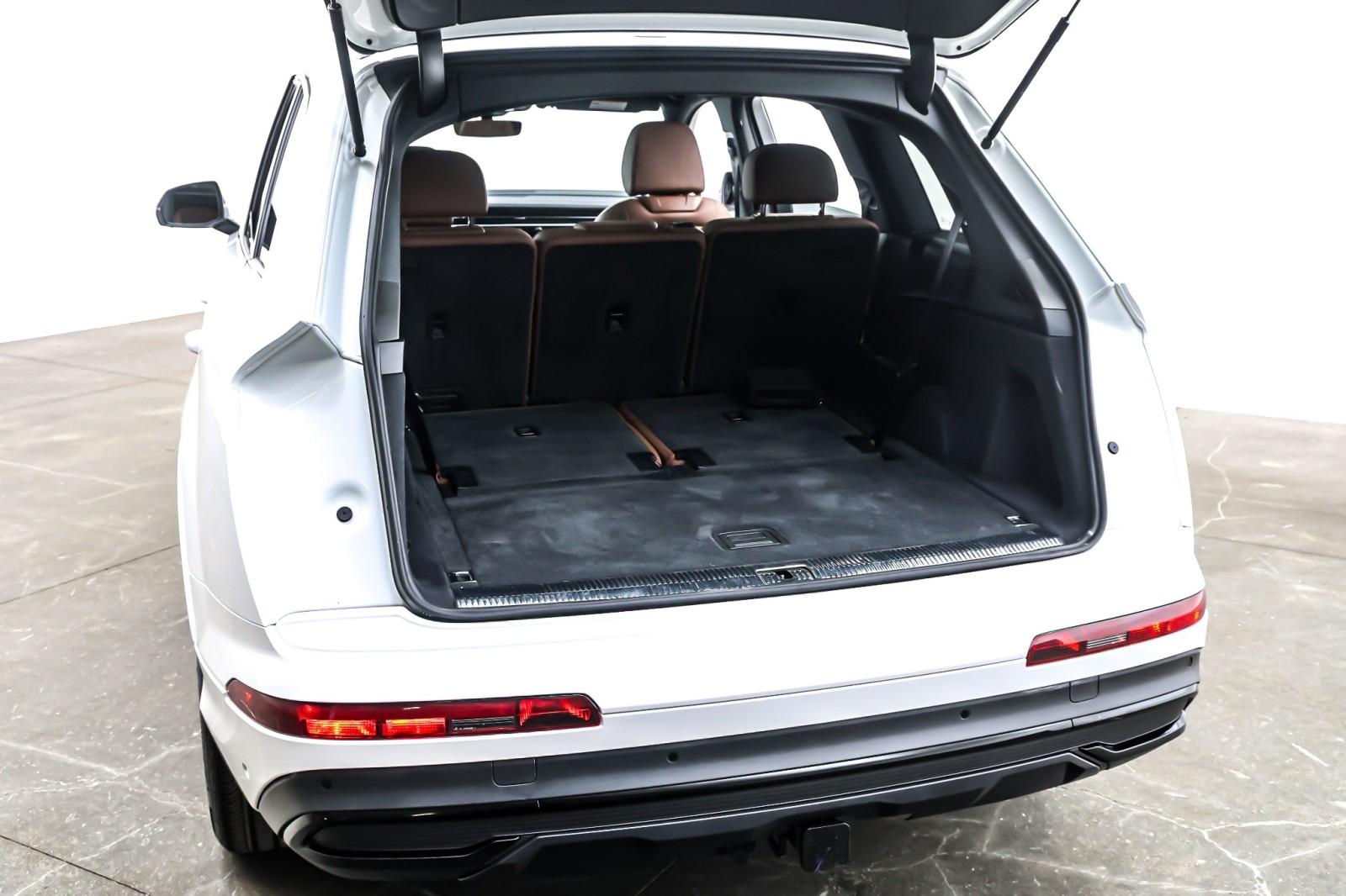 Used 2024 Carrara White Audi Premium Plus 55 TFSI quattro image 24