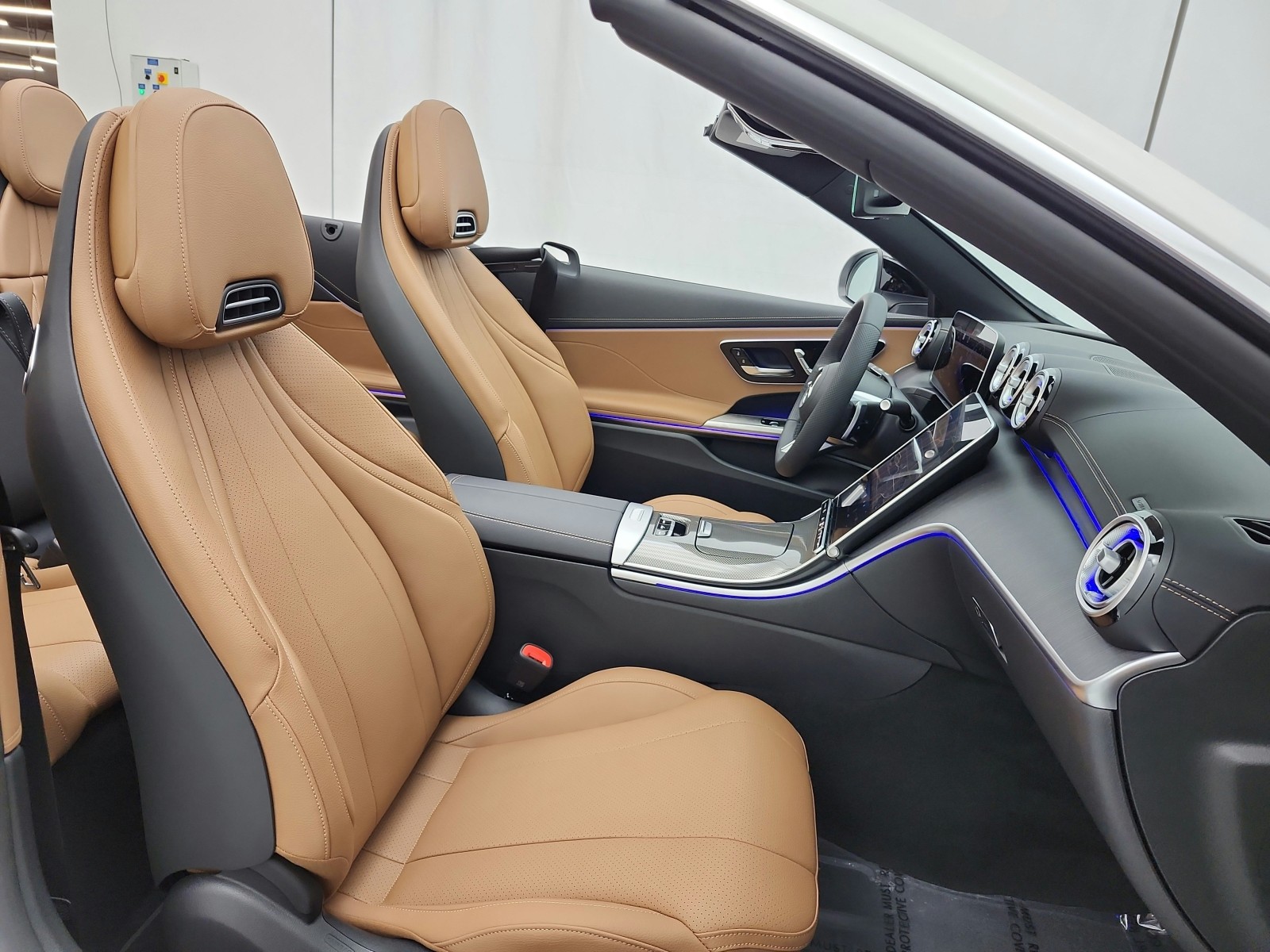 New 2026 Polar White Mercedes-Benz CLE 450 image 24