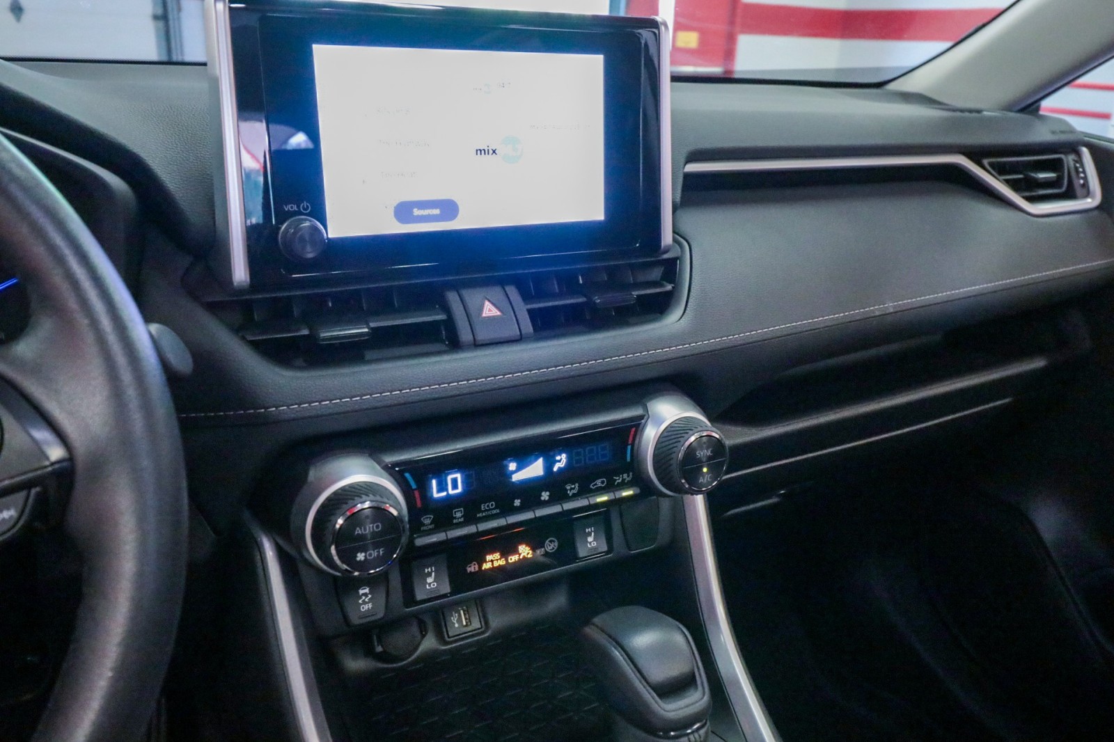Used Car 2024 Toyota Rav4  Hybrid Xle For Sale Under $35,000 In Austin, Texas