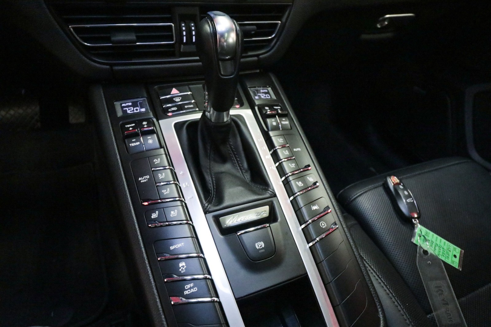 Used Car 2020 Porsche Macan  For Sale Under $35,000 In Austin, Texas