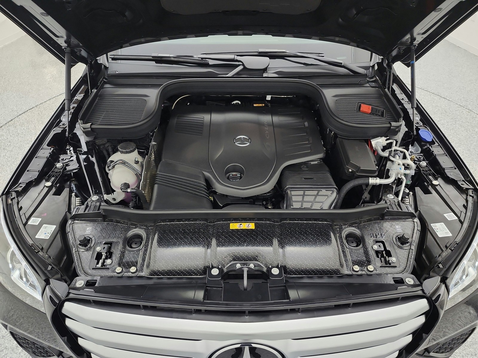 New 2026 Obsidian Black Metallic Mercedes-Benz GLS 450 4MATIC® SUV image 12