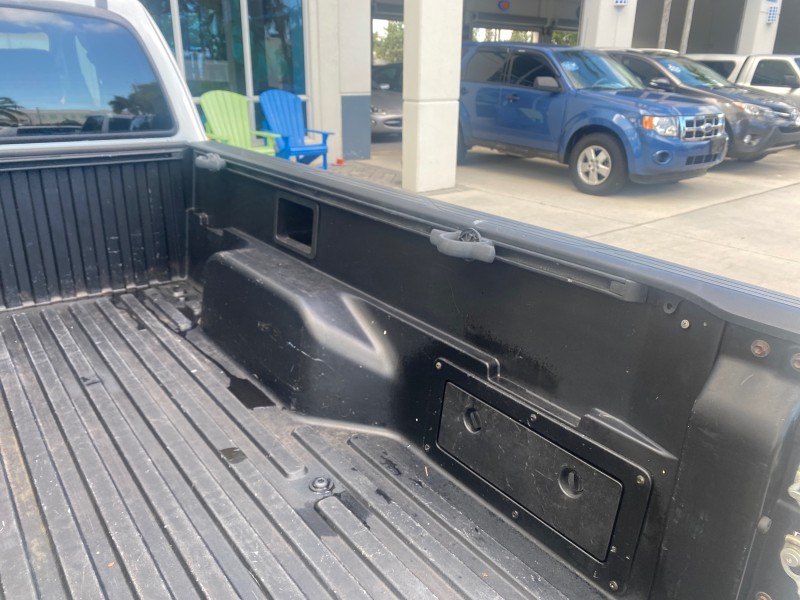 2005 Toyota Tacoma LOW MILES 58,735 X CAB in , 