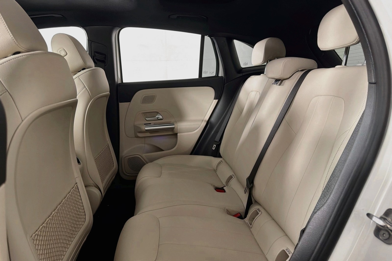 Certified Used 2026 Polar White Mercedes-Benz GLA 250 image 9