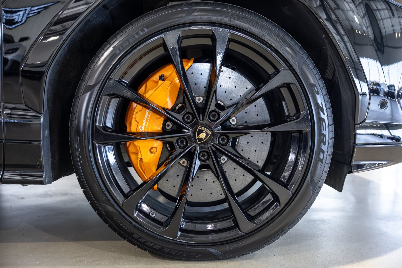 Used Car 2019 Lamborghini Urus  For Sale Under $200,000 In Boerne, Texas