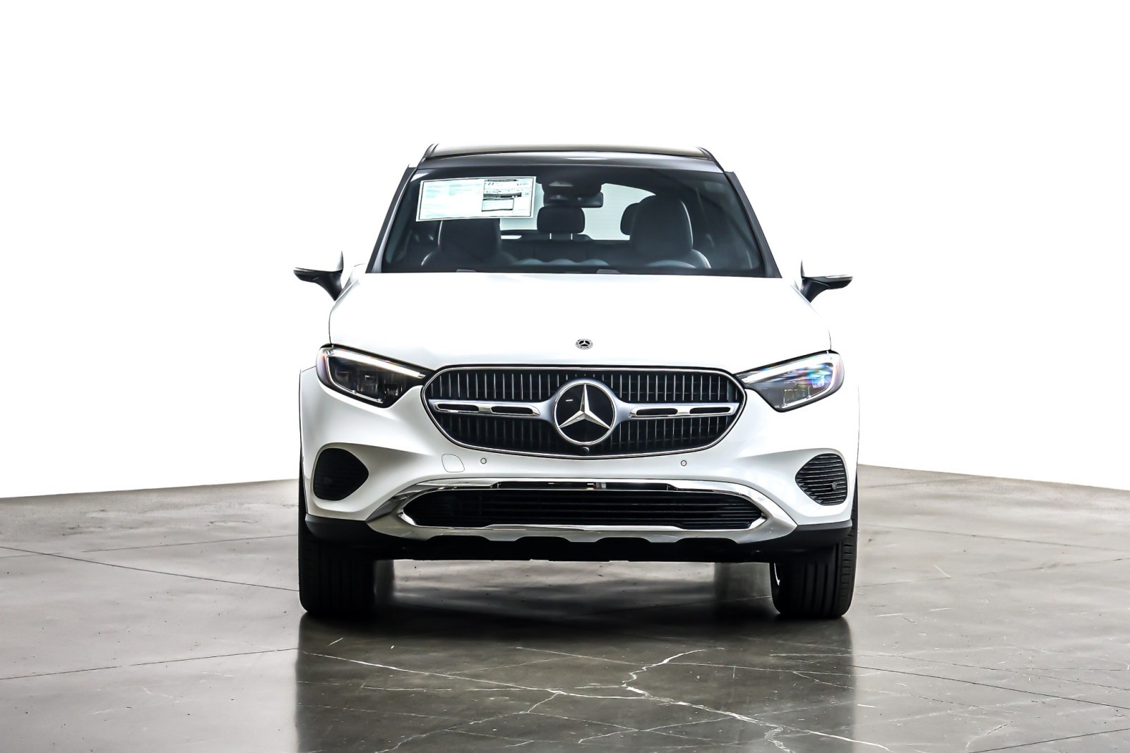 New 2026 Polar White Mercedes-Benz GLC 300 image 2