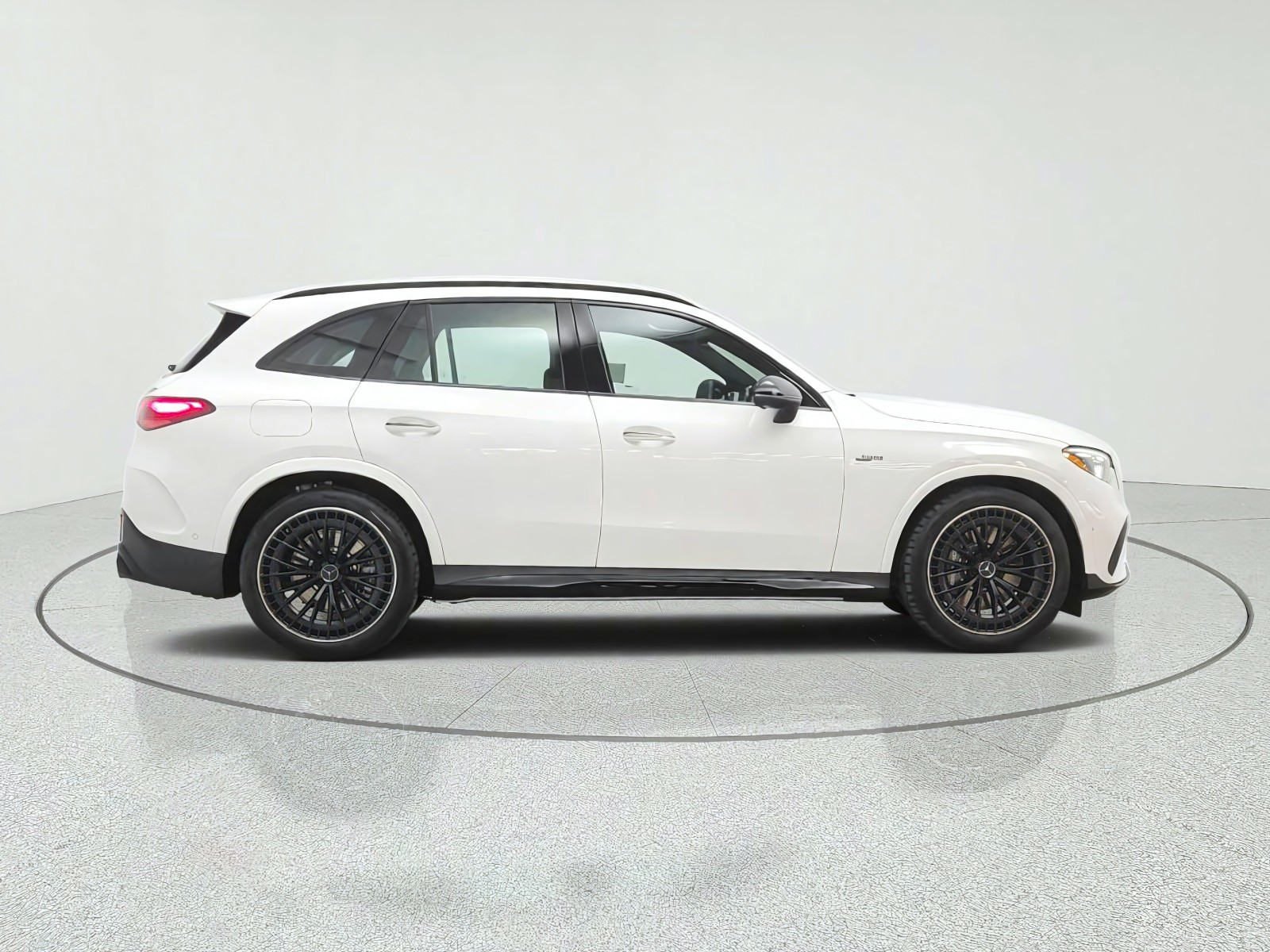 New 2027 Polar White Mercedes-Benz AMG® GLC 53 4MATIC+ SUV image 4