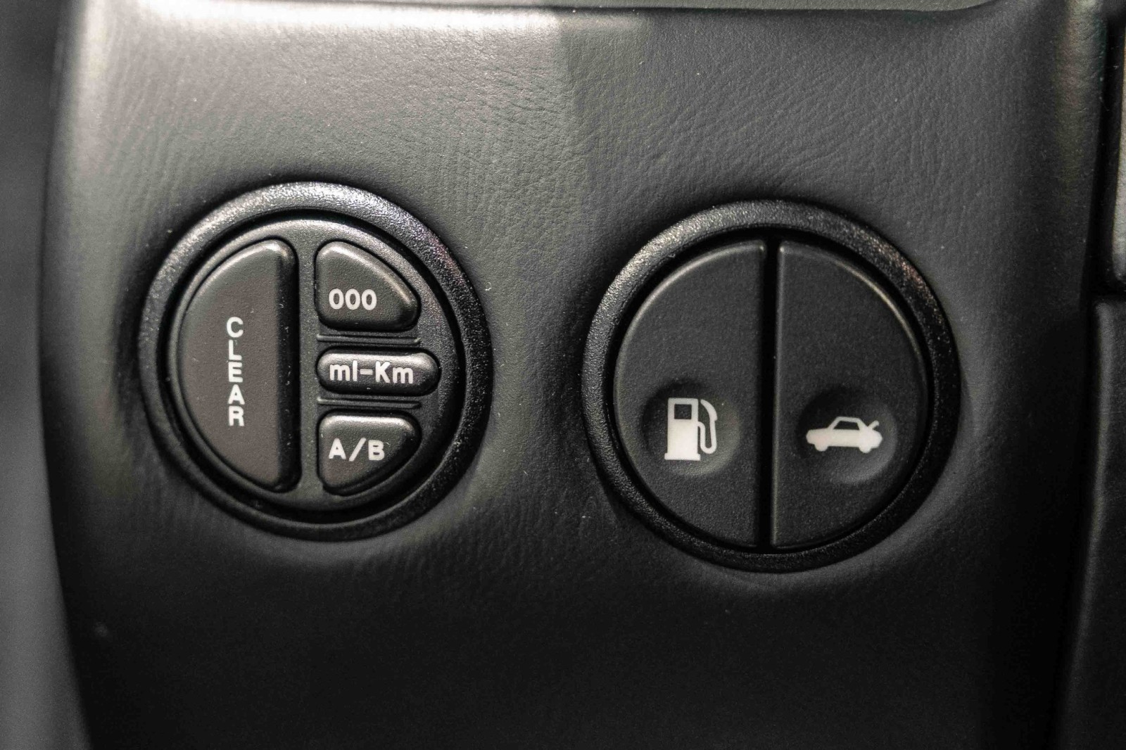 Used Car 2003 Aston Martin Vanquish  For Sale Under $80,000 In Boerne, Texas