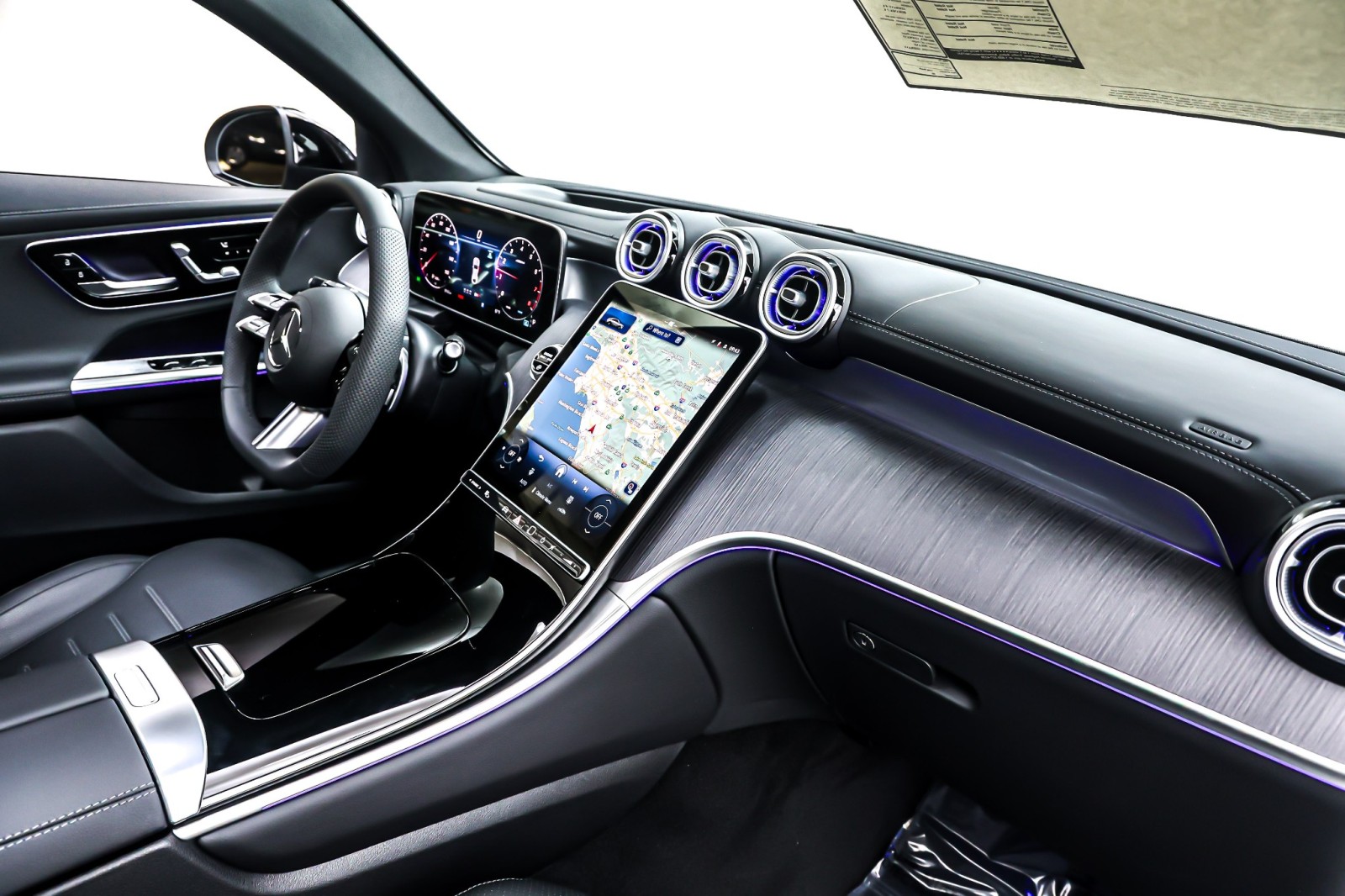 New 2026 MANUFAKTUR Alpine Grey Mercedes-Benz GLC 300 image 5