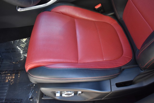 2020 Jaguar F-PACE Navi Leather Pano Roof Heated Front Seats Tech Pkg 31