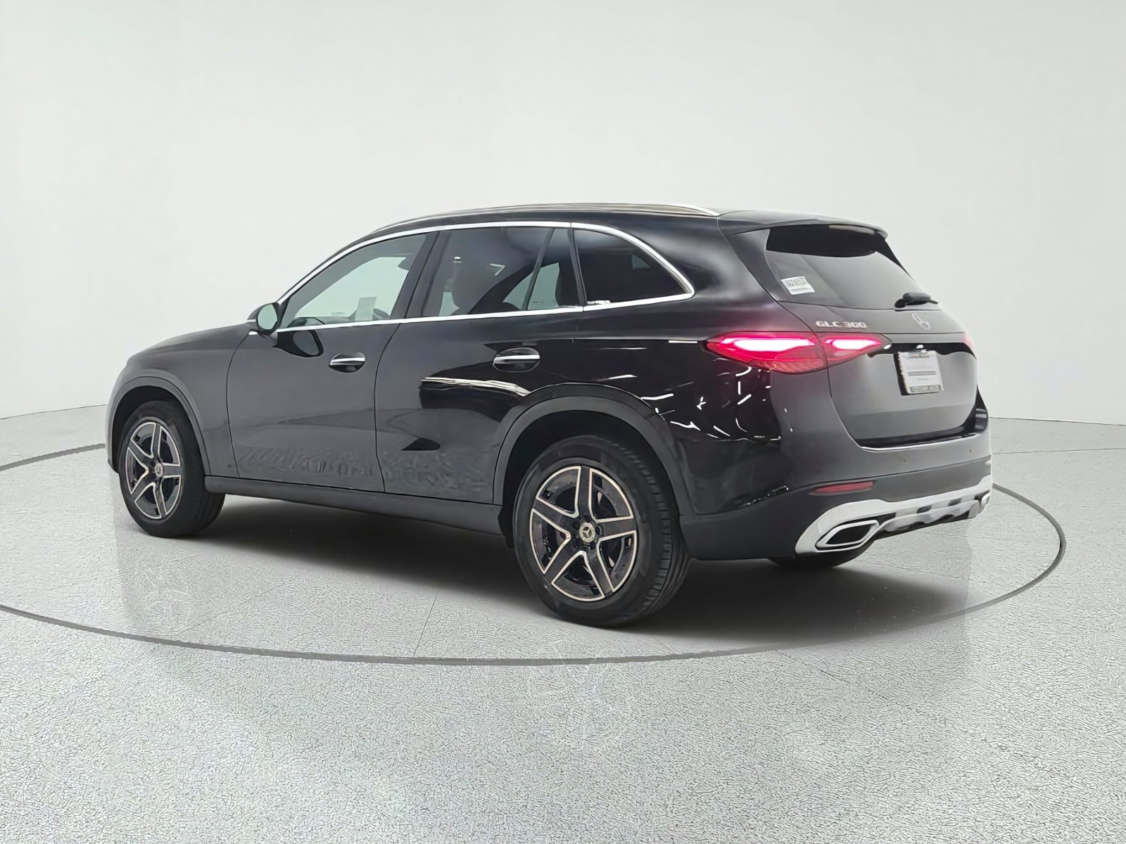 New 2027 Obsidian Black Metallic Mercedes-Benz GLC 300 SUV image 7