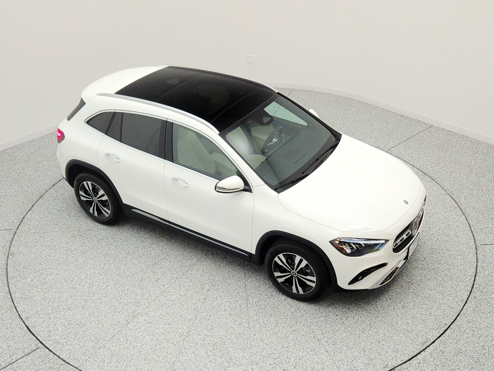 Certified Used 2026 Polar White Mercedes-Benz GLA 250 SUV image 25