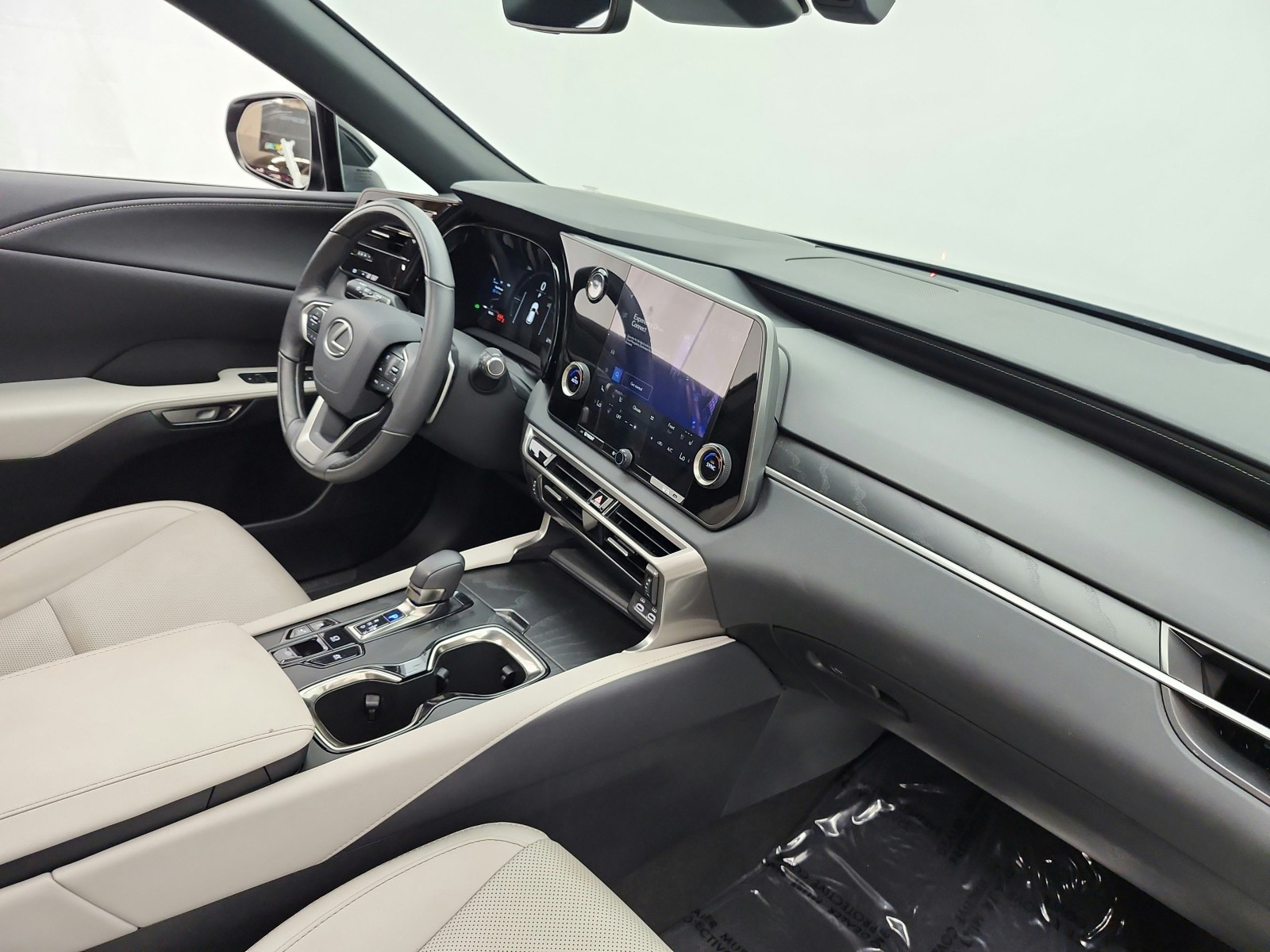 Used 2025 Caviar Lexus RX 350h F SPORT Design image 19